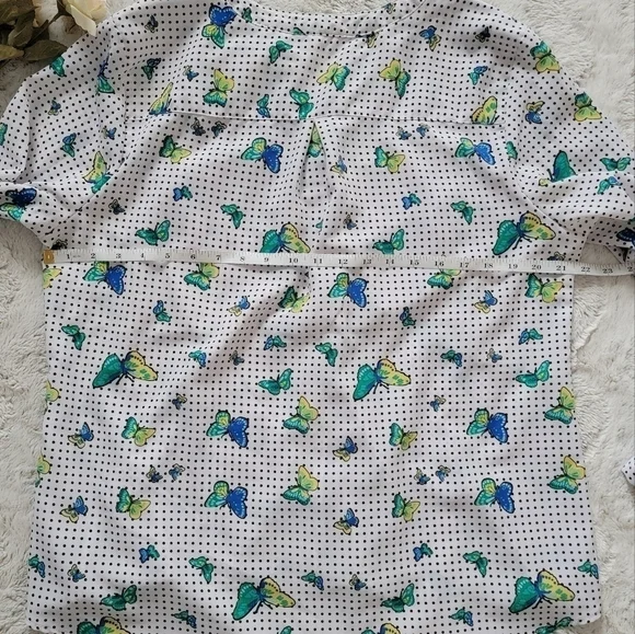 ✨️CL Coral Bay White Black Polka Dot Butterfly Print Blouse Size XL - Picture 9 of 10